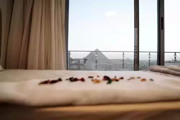 Double Room with Pyramids View